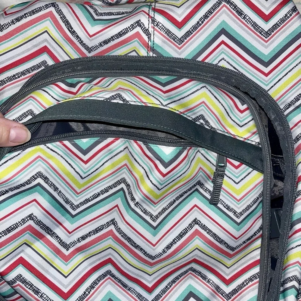 THIRTY-ONE PARTY PUNCH CHEVRON SLING BAG CAMERA / DIAPER BAG / BACKPACK 18x13x6